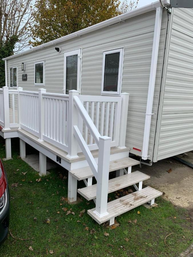 New 2 Bed Holiday Home With Decking In Rockley Park Dorset Near The Sea Lytchett Minster Buitenkant foto
